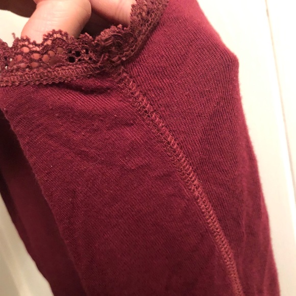 AE lace cami - Picture 3 of 3